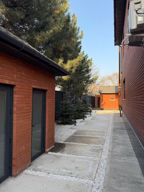 Дом, 300 м², 7 комнат, Риэлтор, Дизайнерский ремонт Бишкек - сүрөт 2