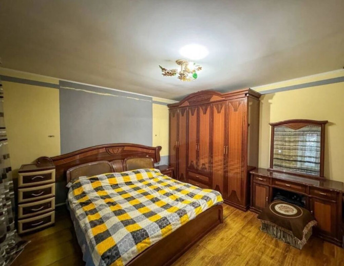 Дом, 220 м², 7 комнат, Агентство недвижимости, Косметический ремонт Бишкек - сүрөт 1