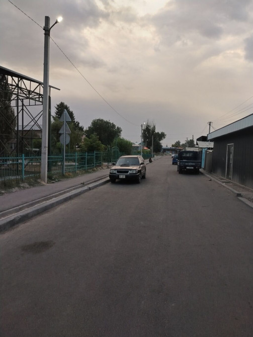 Дом, 200 м², 7 комнат, Собственник, Косметический ремонт Бишкек - сүрөт 1