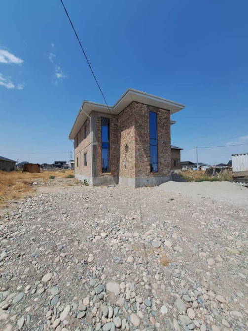 Дом, 212 м², 7 комнат, Агентство недвижимости, ПСО (под самоотделку) Бишкек - сүрөт 1