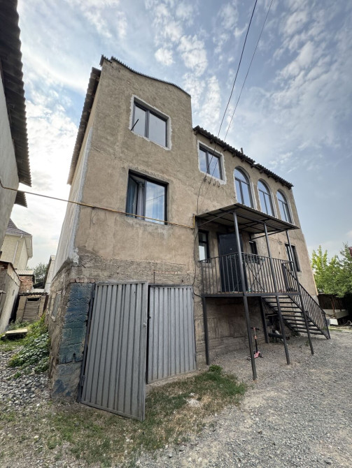 Дом, 247 м², 7 комнат, Риэлтор, Косметический ремонт Бишкек - сүрөт 1