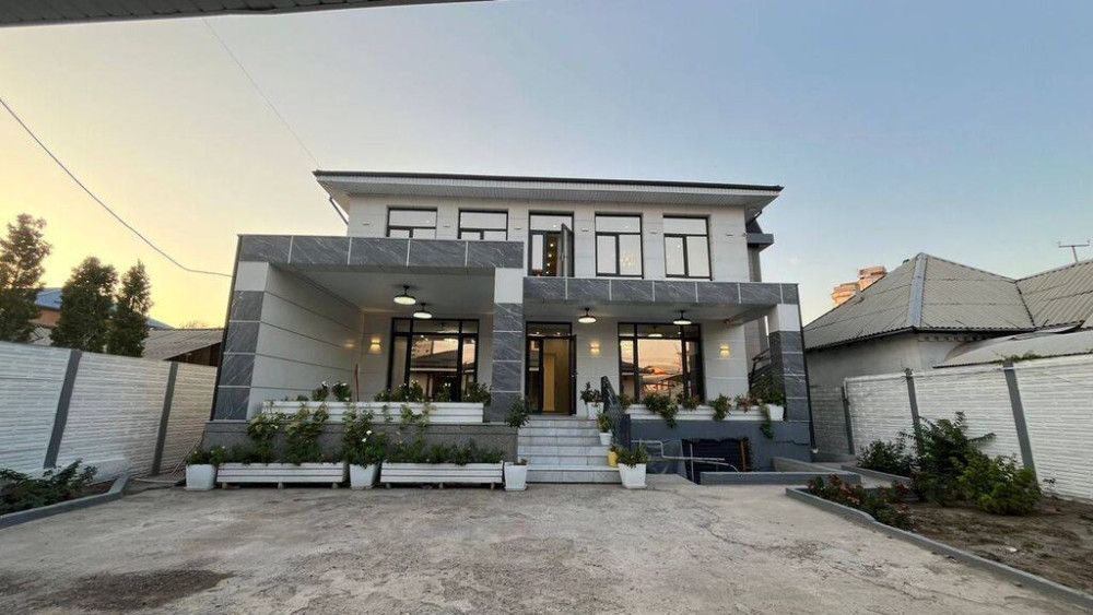 Дом, 555 м², 7 комнат, Агентство недвижимости, Евроремонт Бишкек - сүрөт 1