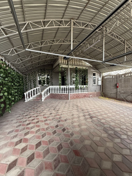 Таунхаус, 233 м², 8 комнат, Риэлтор, Евроремонт Bishkek - photo 1