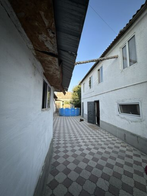 Дом, 220 м², 8 комнат, Агентство недвижимости, Евроремонт Bishkek - photo 1