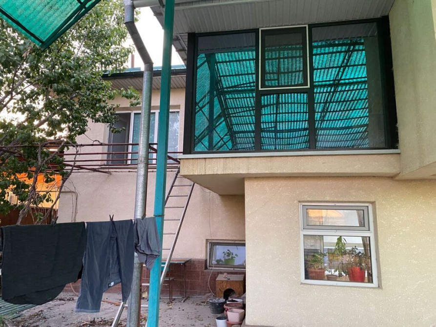 Дом, 300 м², 8 комнат, Собственник, Евроремонт Bishkek - photo 1