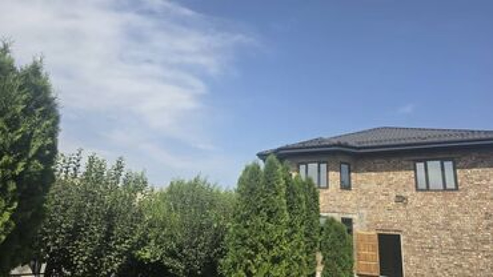 Дом, 220 м², 8 комнат, Собственник, ПСО (под самоотделку) Бишкек - сүрөт 1