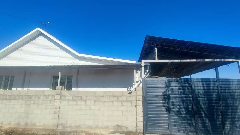 Дом, 200 м², 8 комнат, Собственник, Евроремонт Bishkek - photo 1