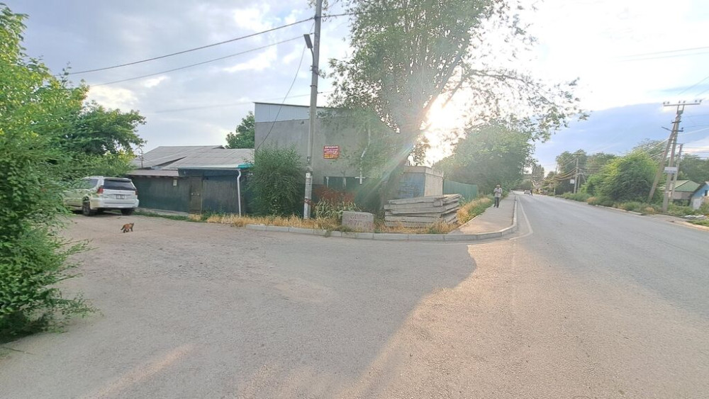 Дом, 300 м², 8 комнат, Собственник, Старый ремонт Bishkek - photo 1