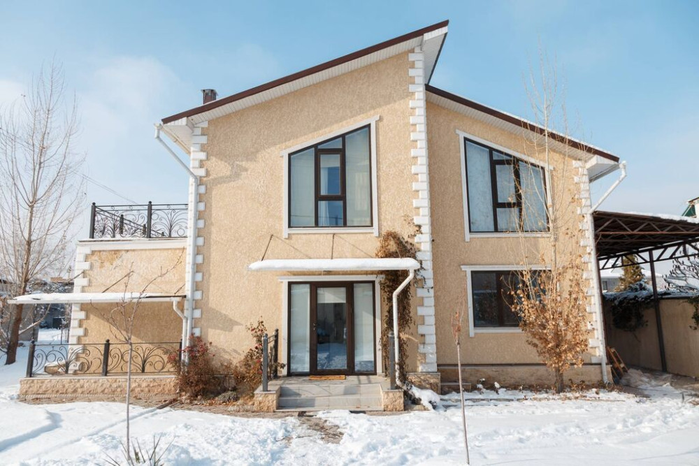 Дом, 467 м², 8 комнат, Собственник Bishkek - photo 1