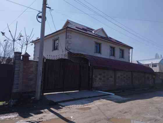 Дом, 190 м², 8 комнат, Собственник, Косметический ремонт Бишкек