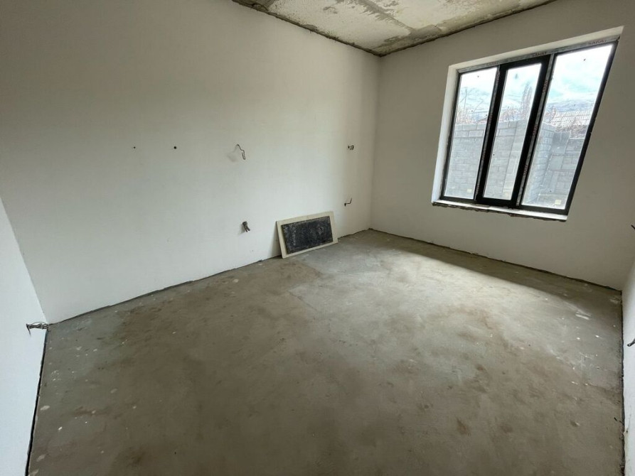 Дом, 350 м², 8 комнат, Риэлтор, ПСО (под самоотделку) Bishkek - photo 1