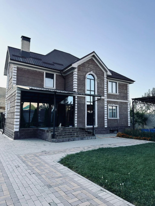 Дом, 300 м², 8 комнат, Собственник, Евроремонт Бишкек - сүрөт 1