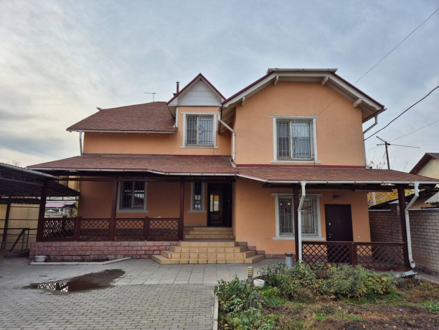 Дом, 355 м², 8 комнат, Риэлтор, Косметический ремонт Бишкек - сүрөт 1