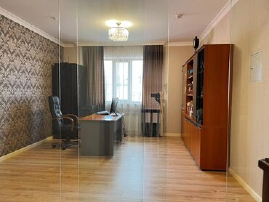 Дом, 400 м², 9 комнат, Агентство недвижимости, Дизайнерский ремонт Бишкек - сүрөт 7