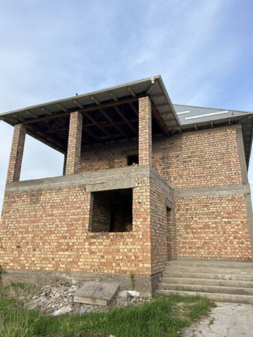 Дом, 300 м², 9 комнат, Собственник, ПСО (под самоотделку) Бишкек - сүрөт 1