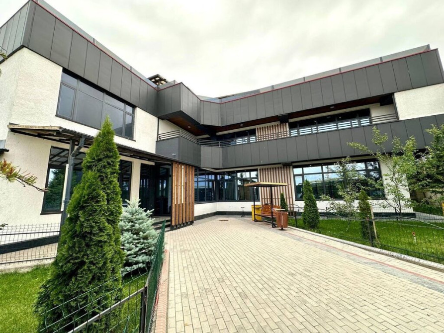 Дом, 520 м², 10 комнат, Риэлтор, Дизайнерский ремонт Бишкек - сүрөт 1