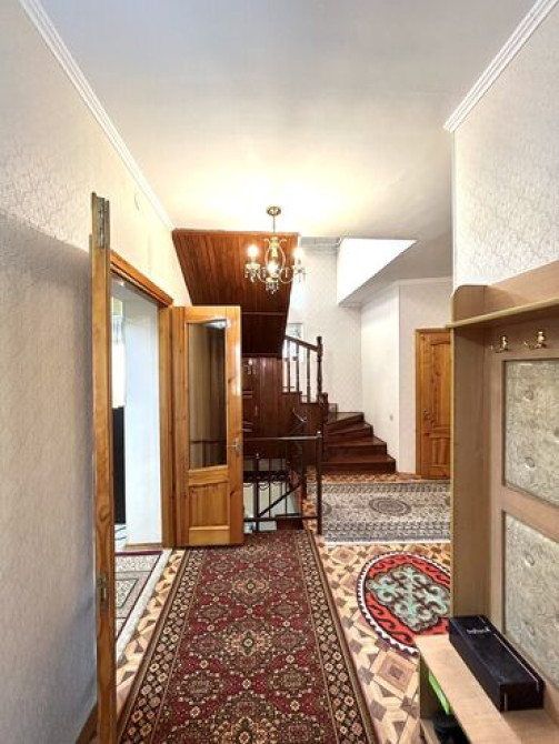 Дом, 220 м², 10 комнат, Агентство недвижимости, Евроремонт Bishkek - photo 4