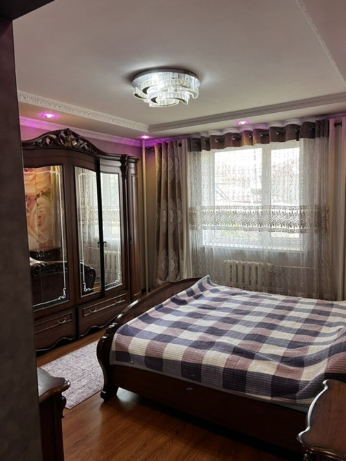 Дом, 200 м², 10 комнат, Собственник, Евроремонт Bishkek - photo 1