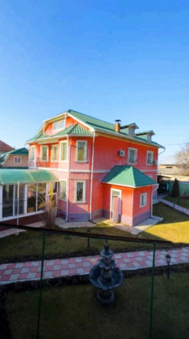 Дом, 260 м², 10 комнат, Собственник, Евроремонт Bishkek - photo 1