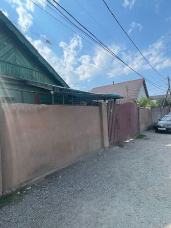 Дом, 65 м², 10 комнат, Собственник, Старый ремонт Бишкек - сүрөт 3