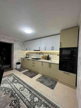 Дом, 260 м², 10 комнат, Собственник Бишкек