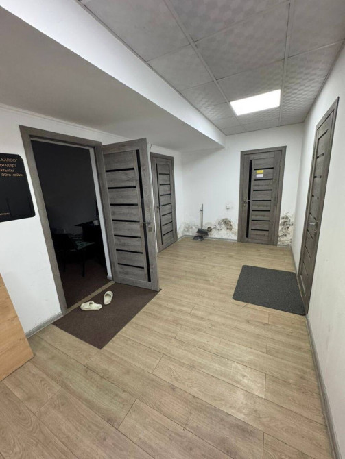 Продаю Офис 150 м², Многоэтажное здание, Цокольный этаж этаж Бишкек - изображение 1