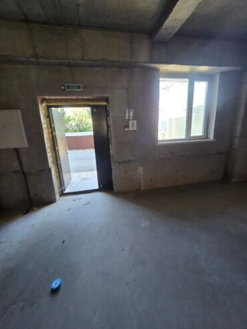 Продаю Офис 94 м², Без ремонта, 1 этаж Бишкек - сүрөт 5