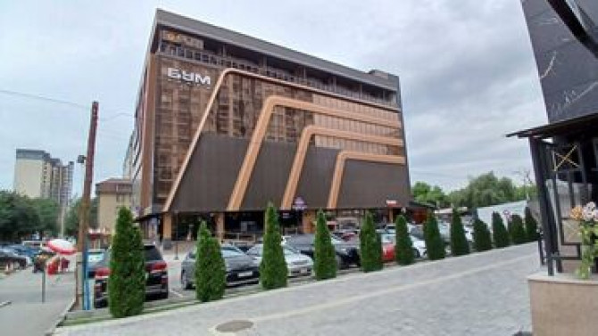 Продаю Офис 35 м², С ремонтом, Без мебели, Бизнес центр, 4 этаж Бишкек - сүрөт 1