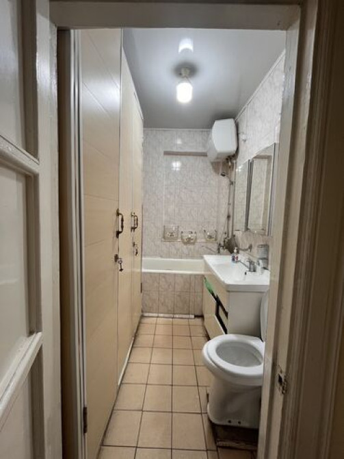 Продаю Офис 56 м², С ремонтом, Многоэтажное здание, 1 этаж Бишкек - сүрөт 6