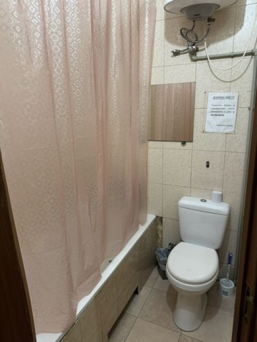 Продаю Офис 67 м², С ремонтом, Без мебели, Многоэтажное здание, 1 этаж Бишкек - сүрөт 2