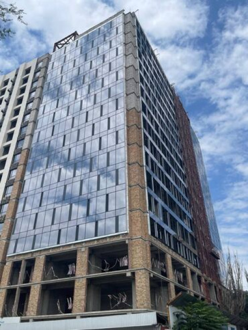 Продаю Офис 85 м², Без ремонта, Бизнес центр, 10 этаж Бишкек - сүрөт 1