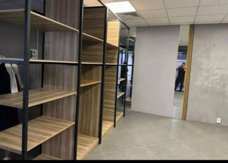 Продаю Офис 42 м², С ремонтом, Без мебели, Бизнес центр, 5 этаж Бишкек - сүрөт 5