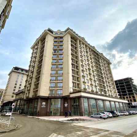 Продаю Офис 493 м², С ремонтом, С мебелью, Без мебели, Многоэтажное здание, 1 этаж Бишкек
