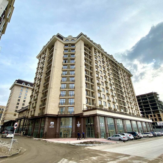 Продаю Офис 493 м², С ремонтом, С мебелью, Без мебели, Многоэтажное здание, 1 этаж Bishkek - photo 1