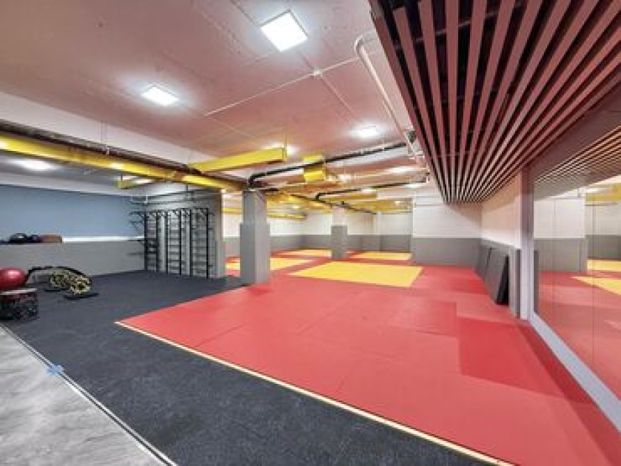 Продаю Офис 264 м², Многоэтажное здание, Цокольный этаж этаж Бишкек - изображение 1