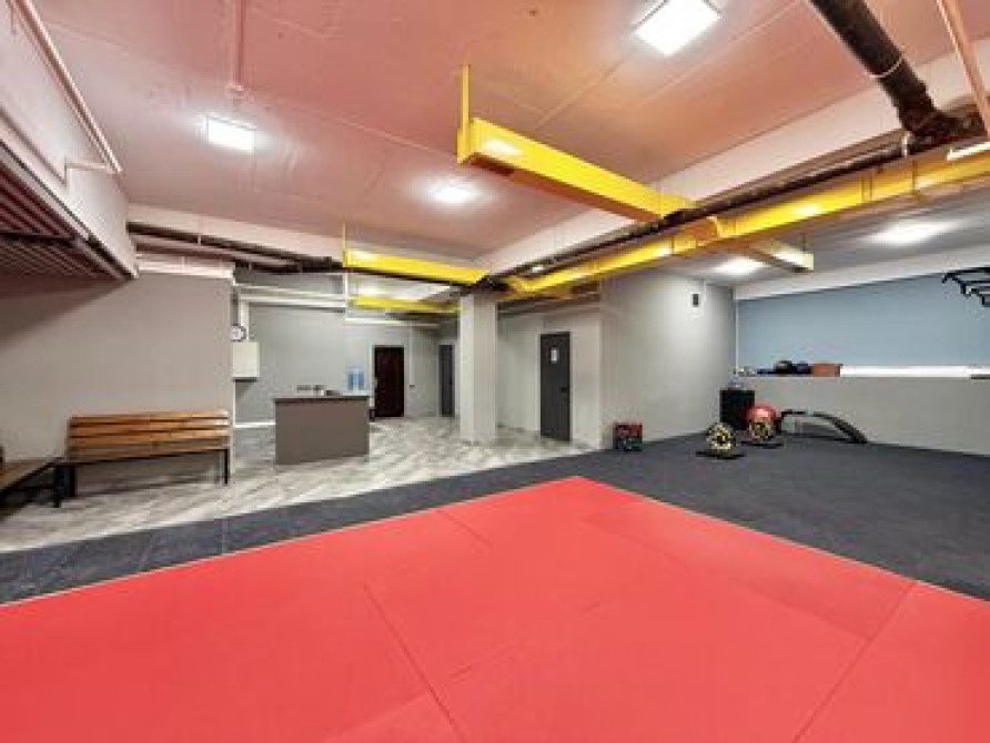 Продаю Офис 264 м², Многоэтажное здание, Цокольный этаж этаж Бишкек - изображение 2