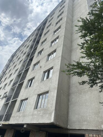 Продаю Офис 60 м², Без ремонта, Без мебели, Многоэтажное здание, 1 этаж Бишкек - сүрөт 4