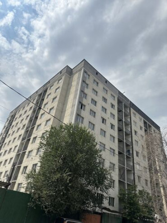 Продаю Офис 60 м², Без ремонта, Без мебели, Многоэтажное здание, 1 этаж Бишкек - сүрөт 1
