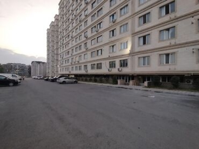 Продаю Офис 79 м², Без ремонта, Без мебели, Многоэтажное здание, Цокольный этаж этаж Бишкек - сүрөт 2