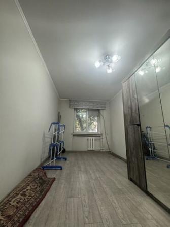 Продаю Офис 46 м², С ремонтом, Без мебели, Многоэтажное здание, 1 этаж Бишкек - сүрөт 8