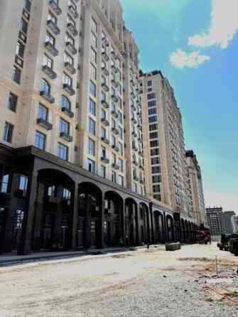 Продаю Офис 162 м², Без ремонта, Без мебели, Многоэтажное здание, 1 этаж Бишкек