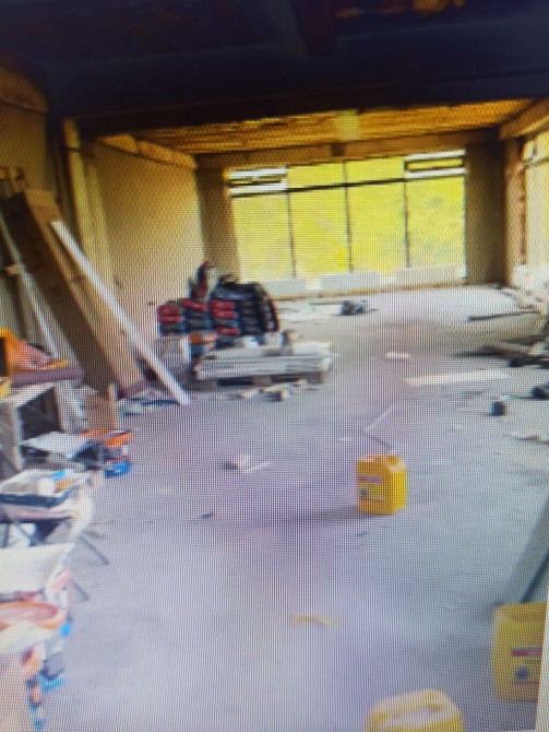 Продаю Офис 140 м², Без ремонта, Без мебели, Многоэтажное здание, 2 этаж Бишкек - сүрөт 1