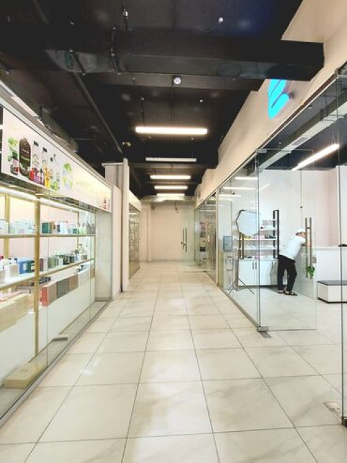 Продаю Бутик В торговом центре, 37 м², 3 этаж Бишкек - сүрөт 4