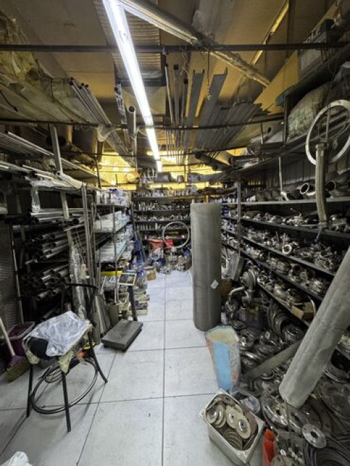 Продаю Бутик В торговом центре, 18 м², 1 этаж Бишкек - сүрөт 3