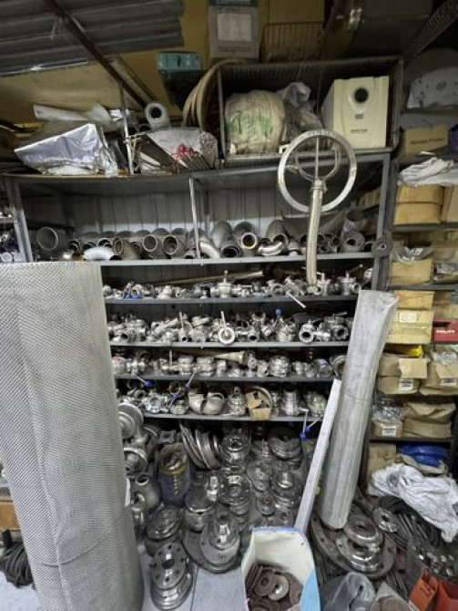 Продаю Бутик В торговом центре, 18 м², 1 этаж Бишкек - сүрөт 7