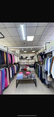 Продаю Бутик В торговом центре, 27 м², 3 этаж Бишкек - изображение 3