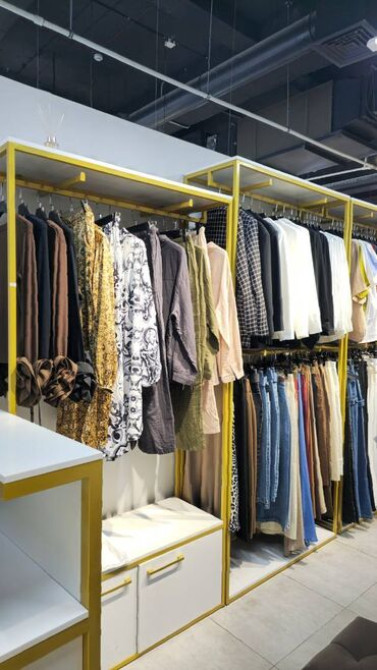 Продаю Бутик В торговом центре, 14 м², 2 этаж Бишкек - сүрөт 4