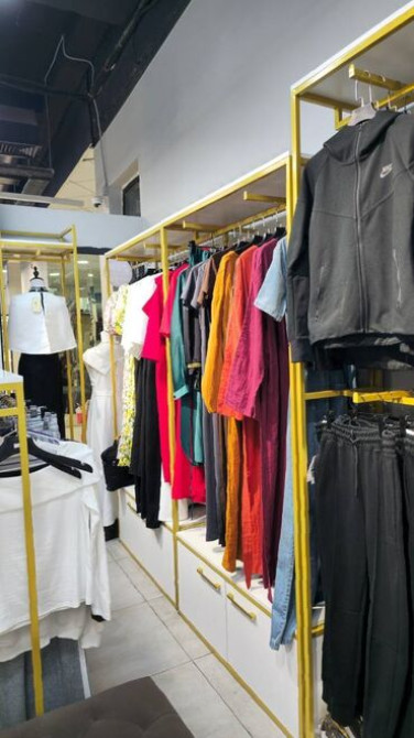 Продаю Бутик В торговом центре, 14 м², 2 этаж Бишкек - сүрөт 6