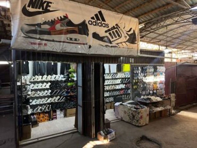 Продаю Бутик 15 м² Бишкек - изображение 2