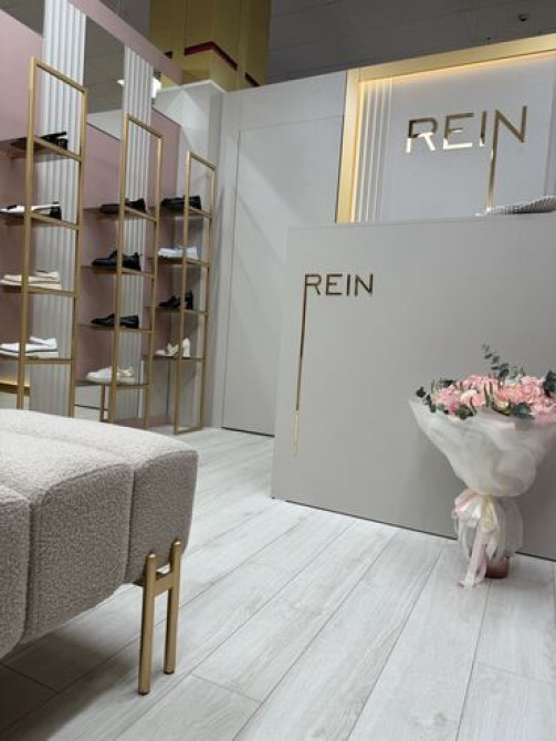 Продаю Бутик В торговом центре, 22 м², 1 этаж Бишкек - сүрөт 3